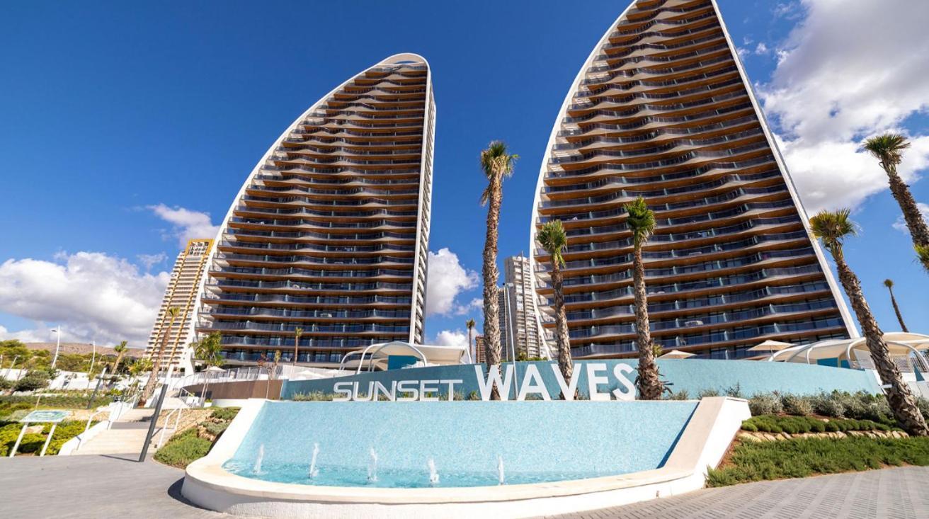 Sunset Waves Vistas Al Mar Apartment Benidorm Ngoại thất bức ảnh